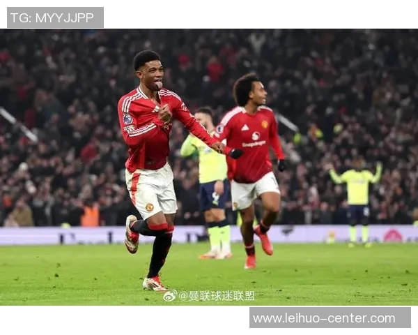 英超精彩对决多特蒙德3-0曼联帽子戏法引爆全场战术分析